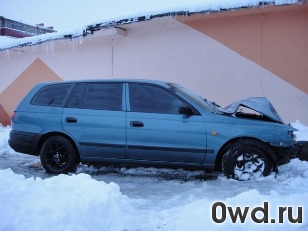 Битый автомобиль Toyota Caldina